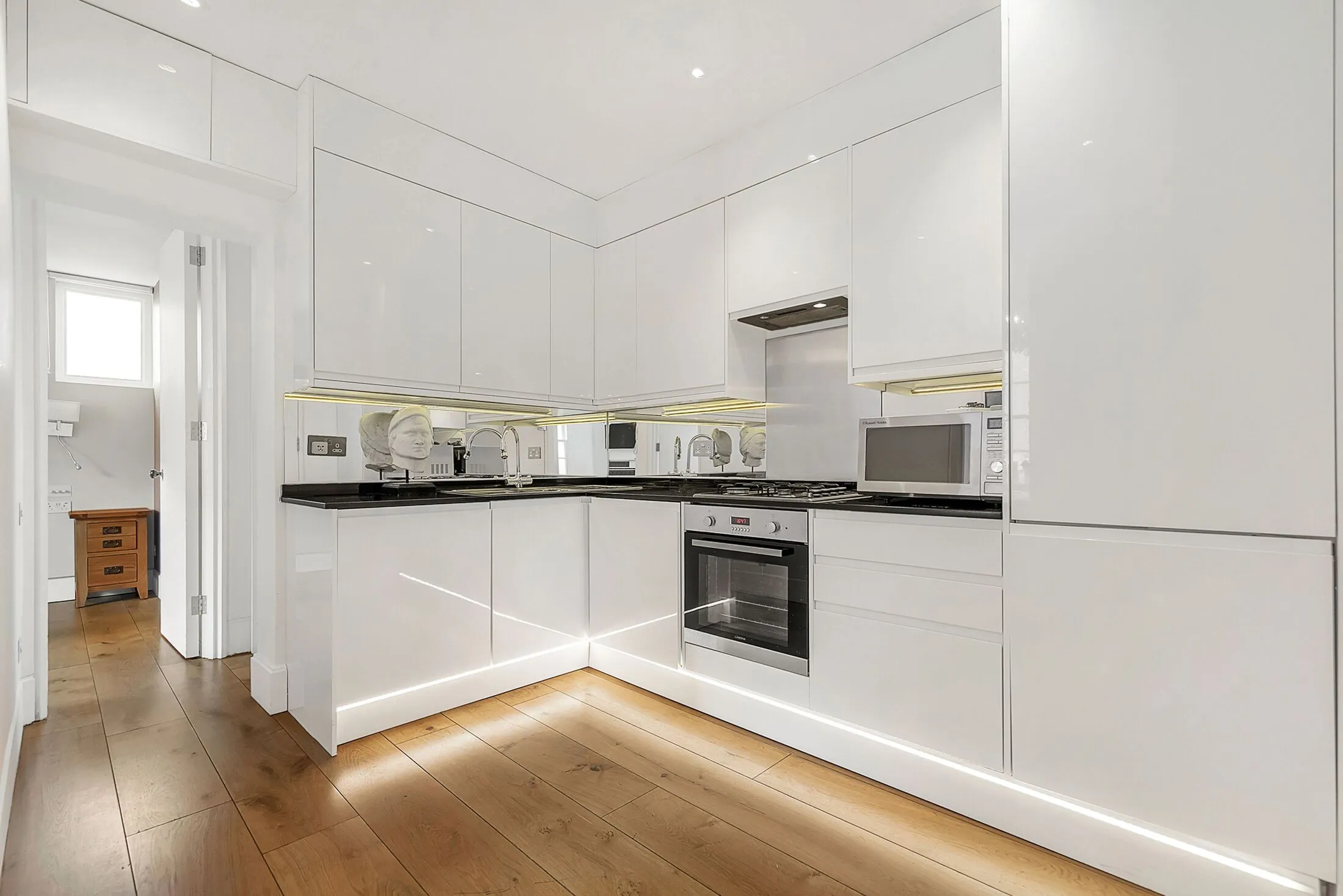 Flat Lillie Road in Greater London