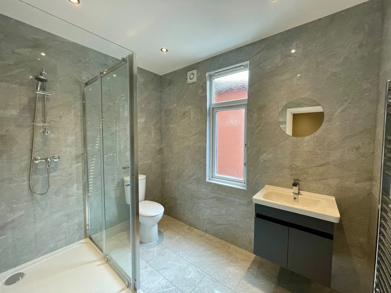 Flat Regina Road in Greater London