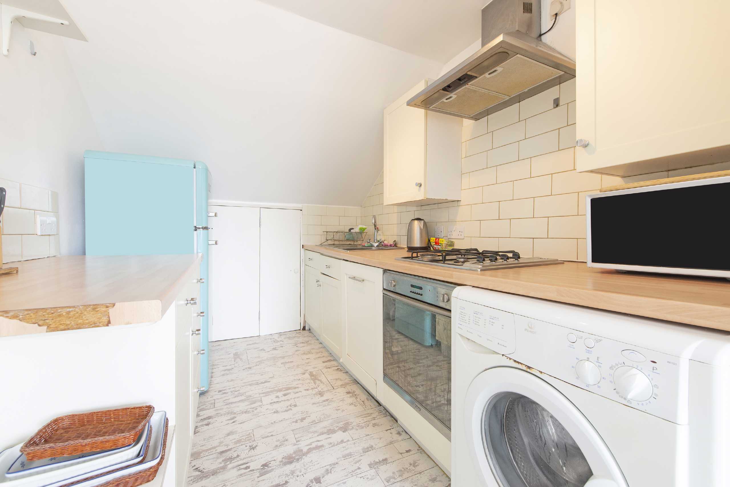 Flat St Quintin Avenue in Greater London