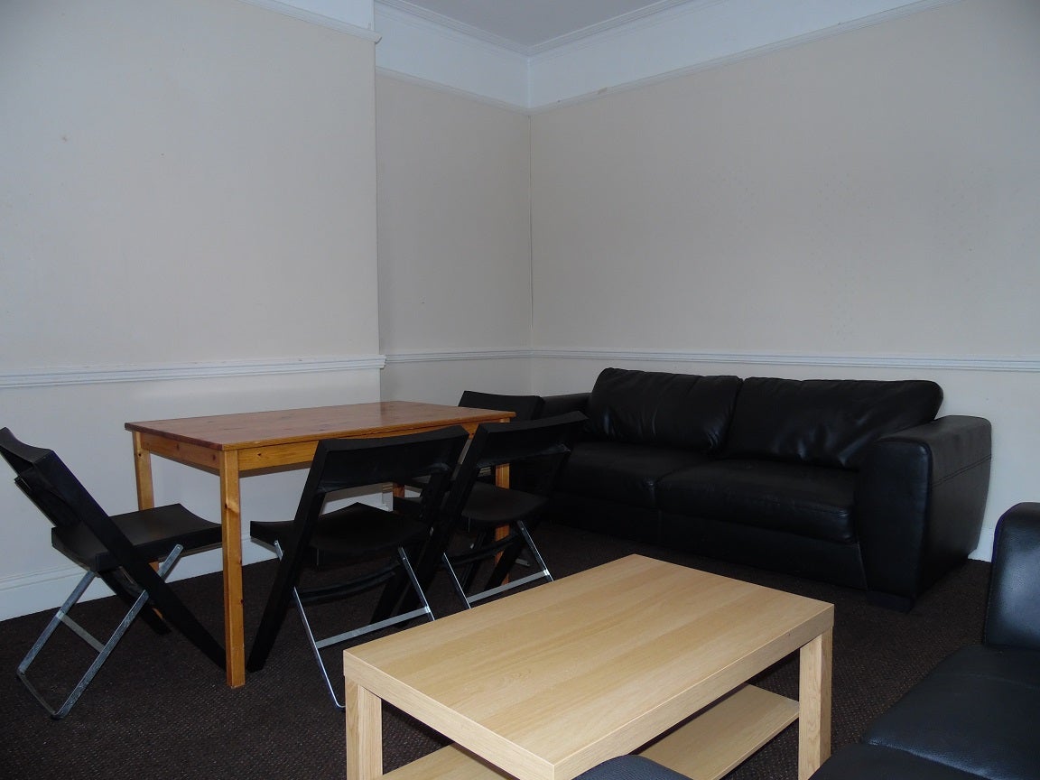 Flat Forsyth Road in Newcastle upon Tyne