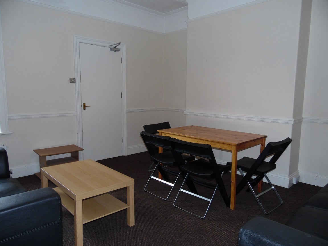 Flat Forsyth Road in Newcastle upon Tyne