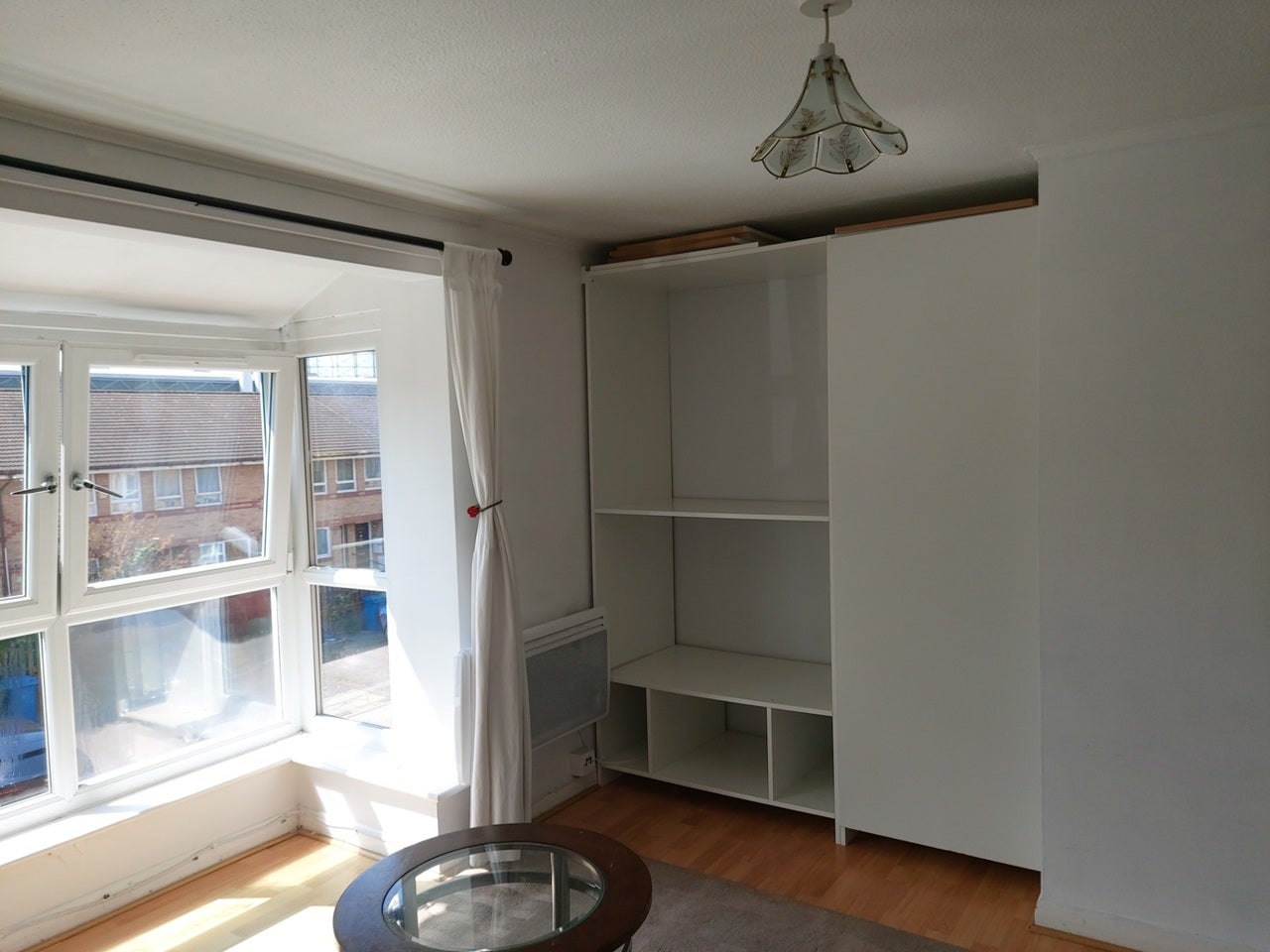 Flat Gerards Close in Greater London