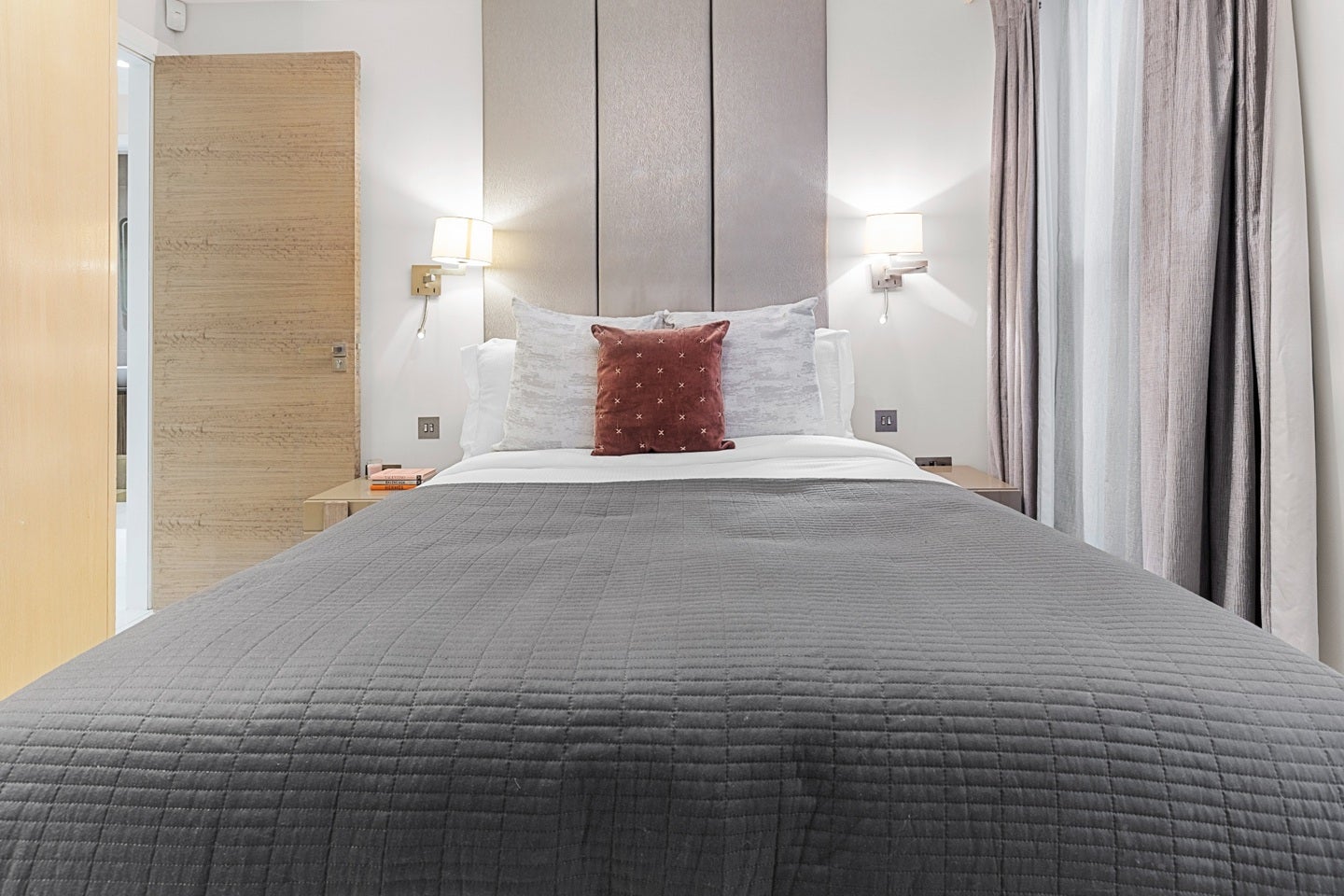 Flat Westbourne Gardens in City of Westminster