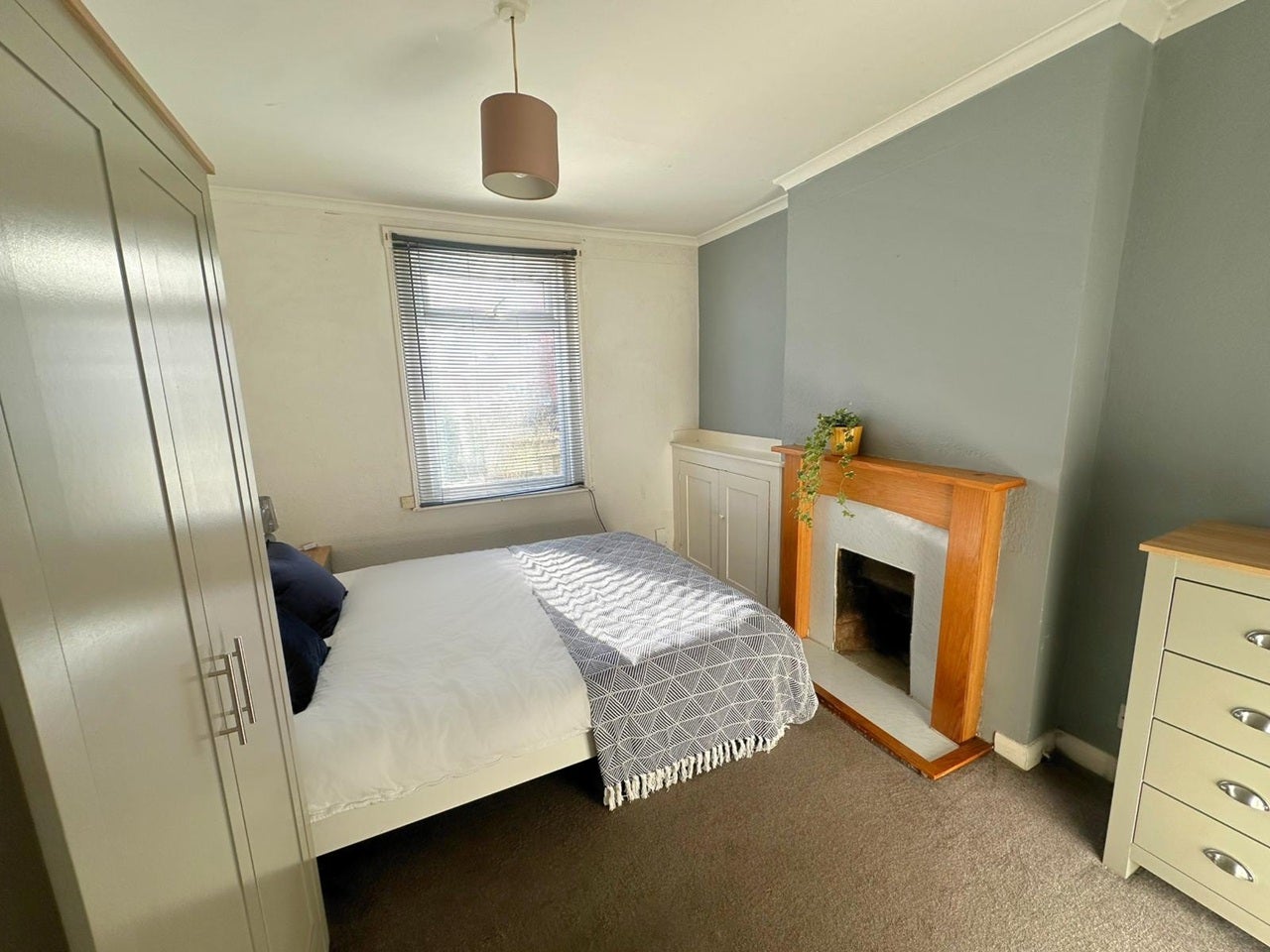 Room High Brooms Road in Tunbridge Wells
