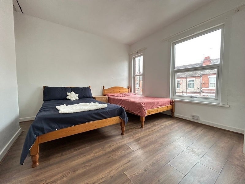 Room St Osburg's Road in Coventry