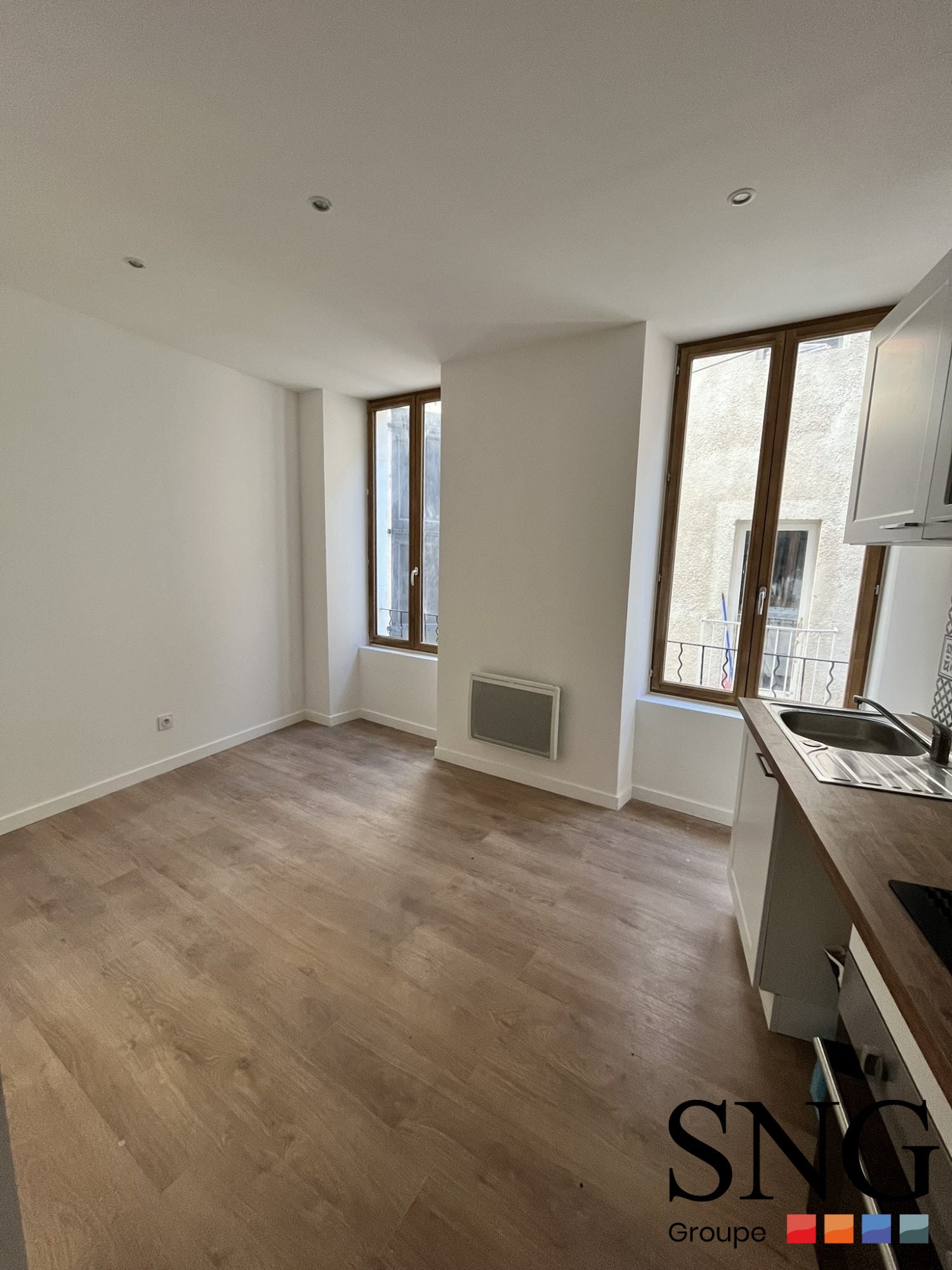 Flat Rue des Calquières in Clermont-l'Hérault