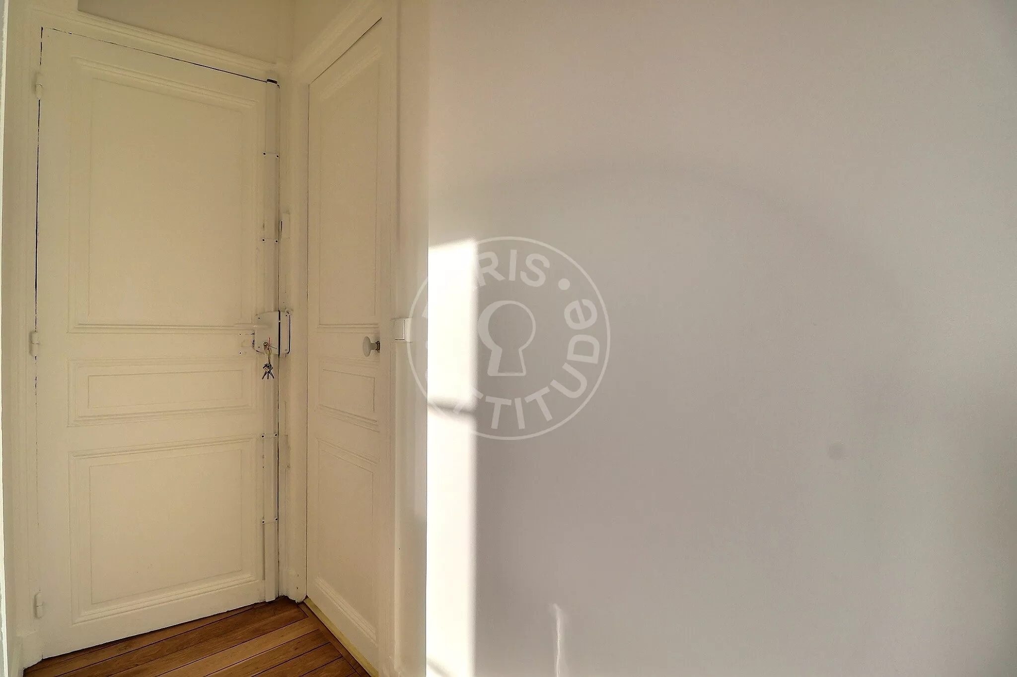 Flat Rue de Lévis in Paris