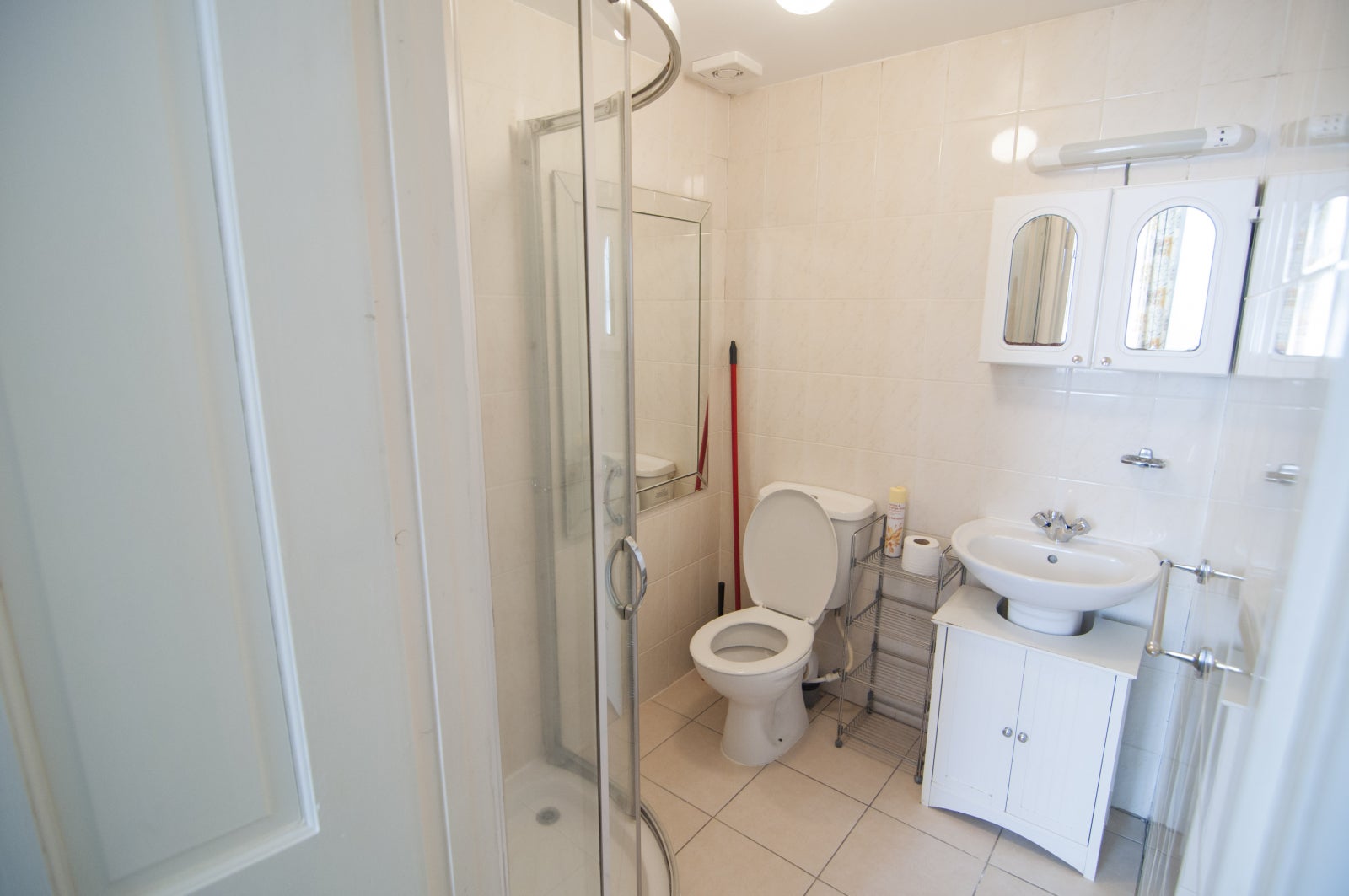 Room Camden Road in Greater London