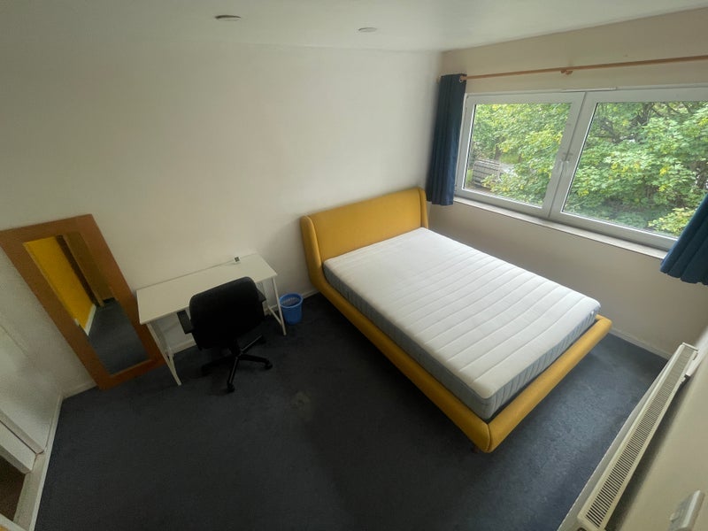 Room Eliot Park in Greater London