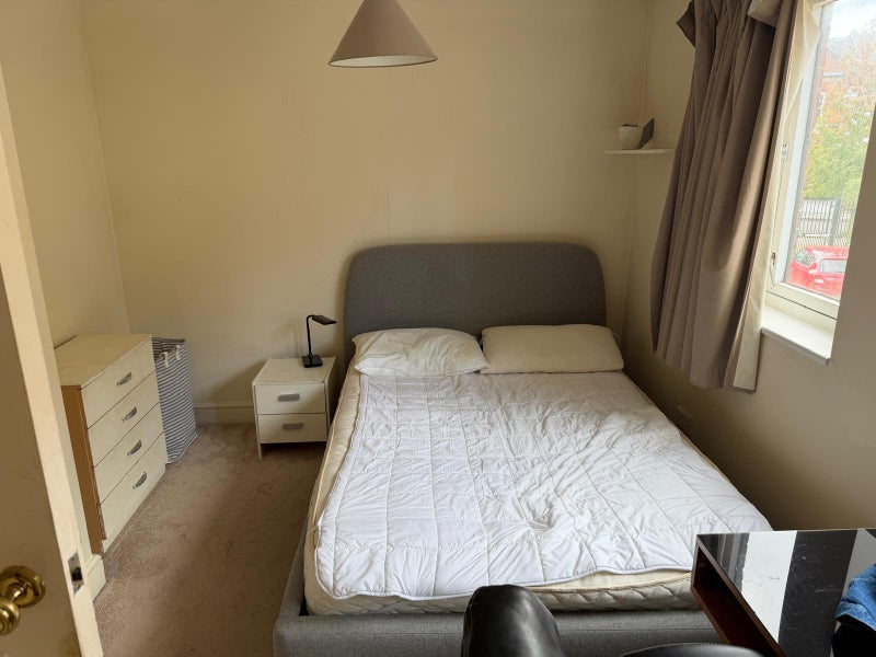 Room Meldon Close in Greater London
