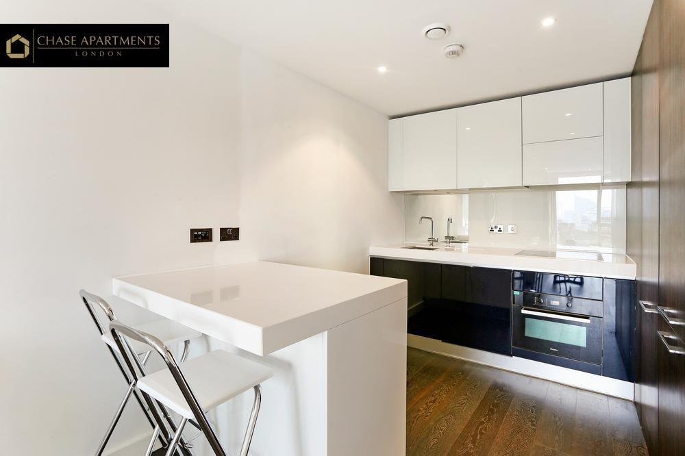 Flat Gatliff Road in City of Westminster