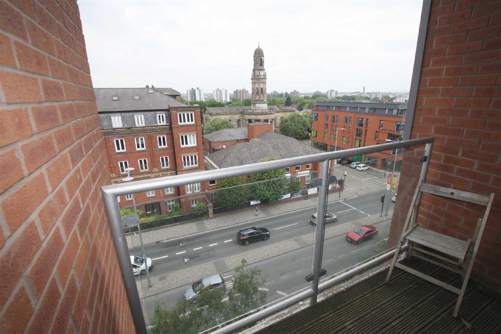 Flat Chapel Street in Salford