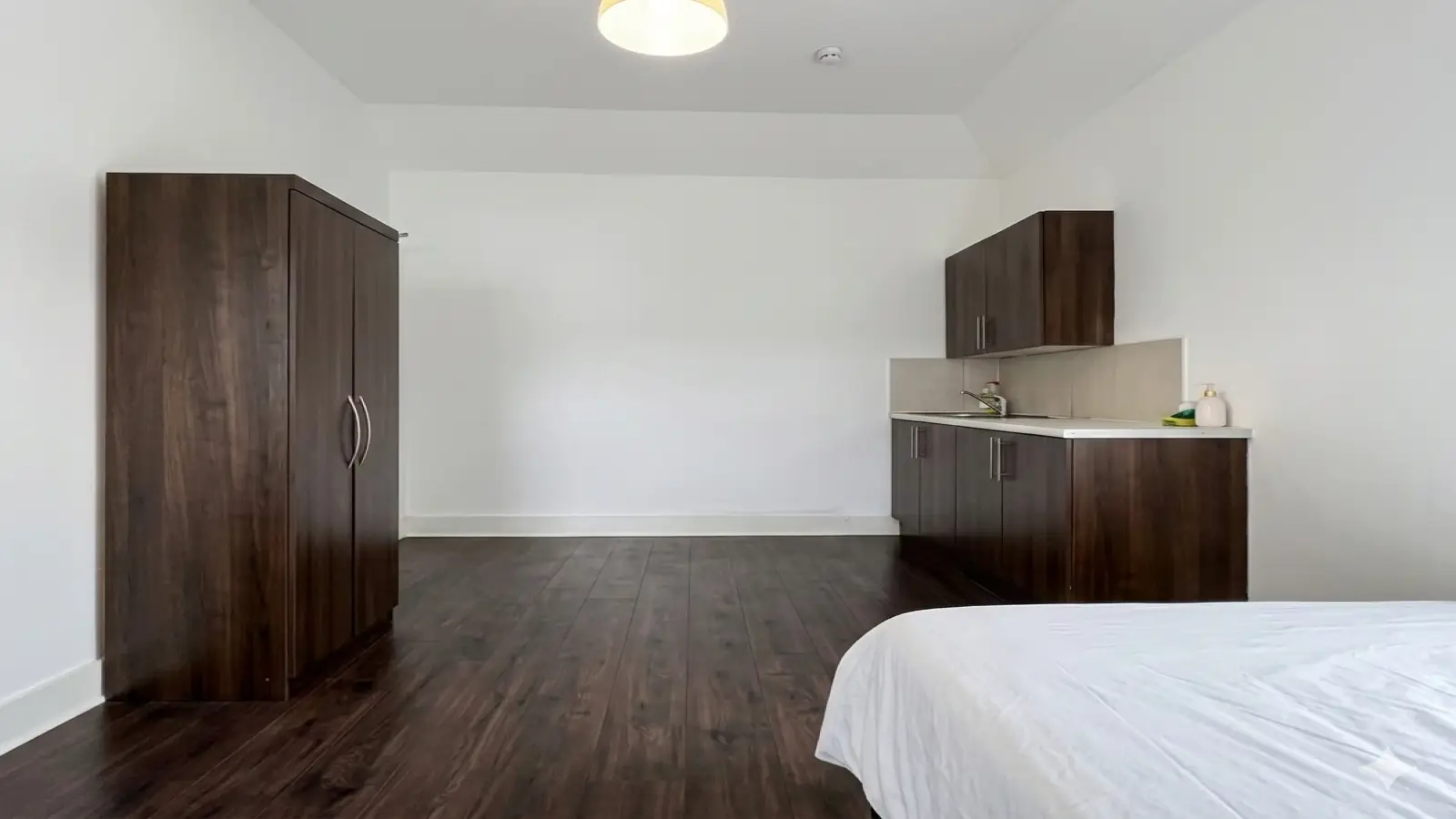 Room Dalmeny Avenue in Greater London