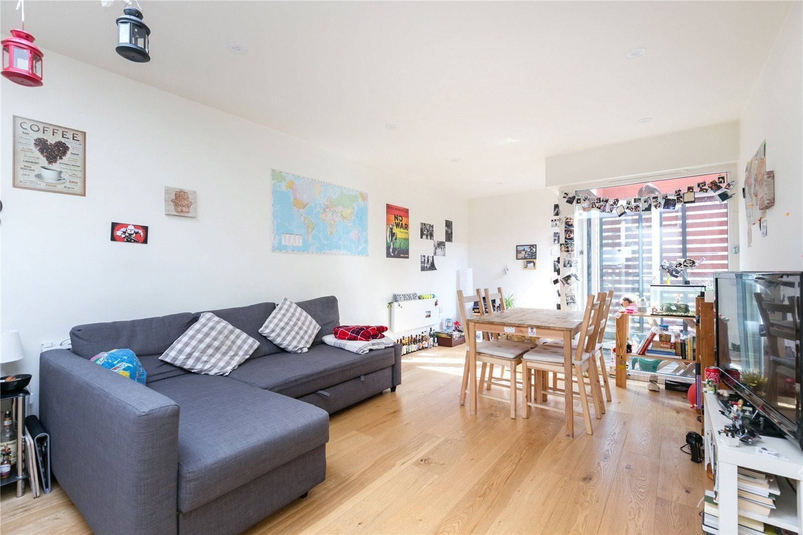 Flat Tiltman Place in Greater London