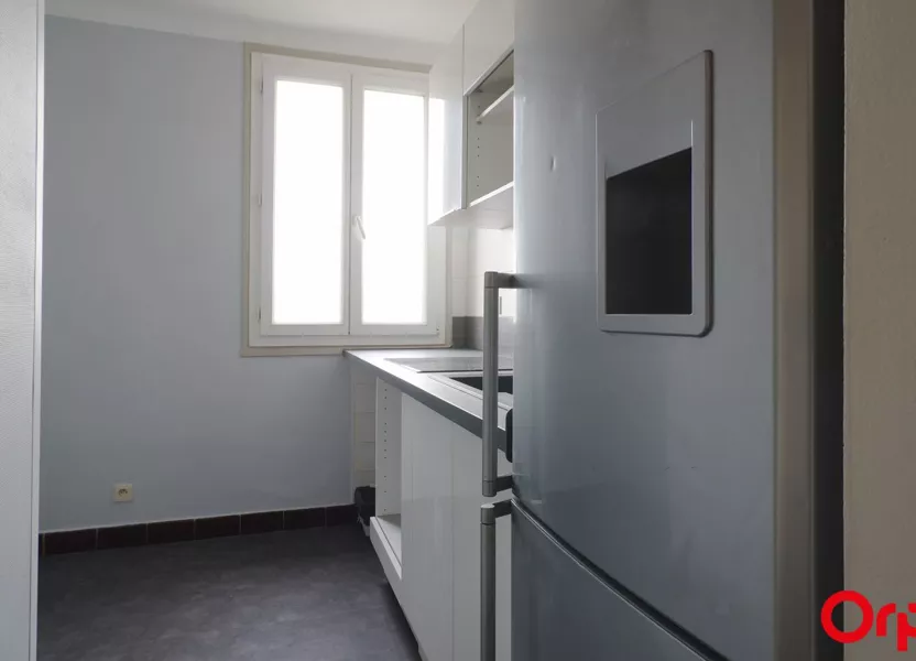 Appartement Rue Louise Michel à Vénissieux