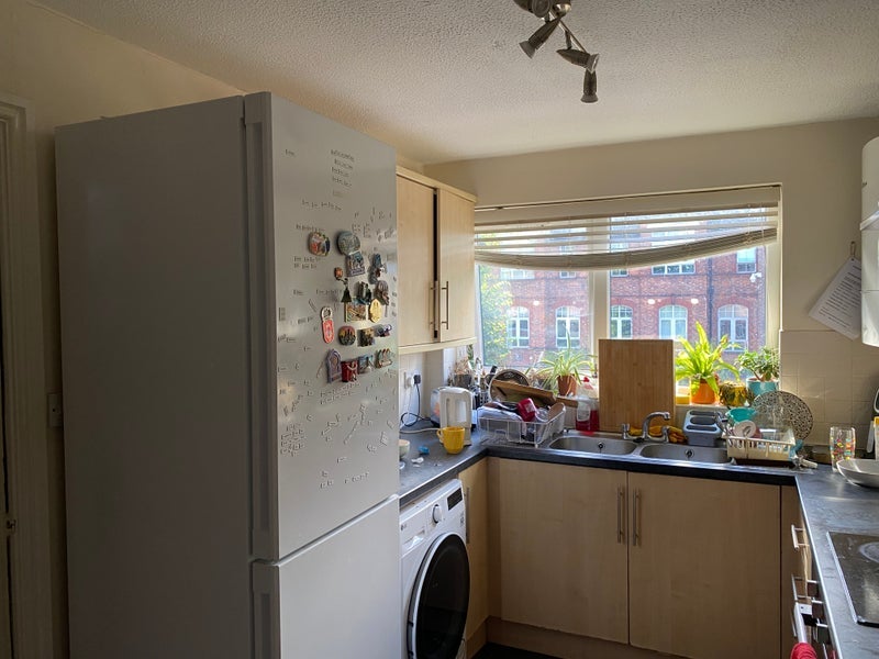 Room Wellington Road in Manchester