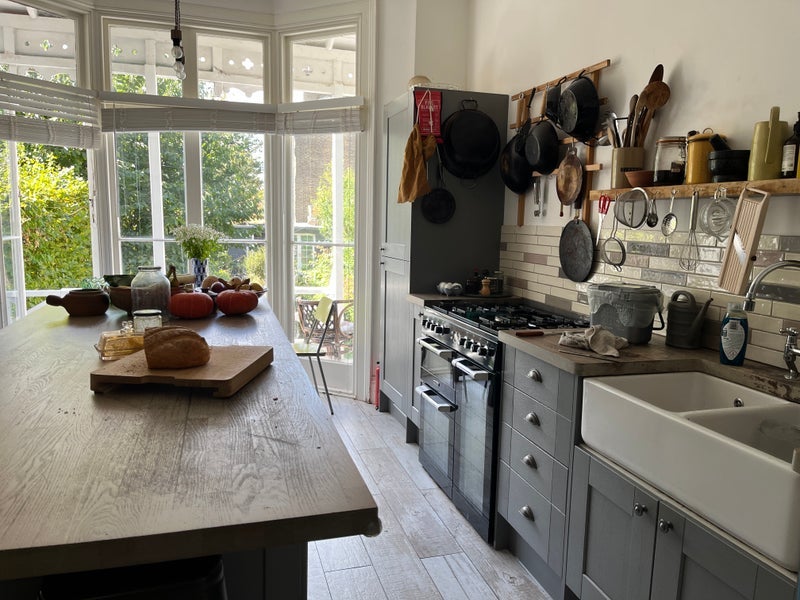 Room Upton Lane in Greater London
