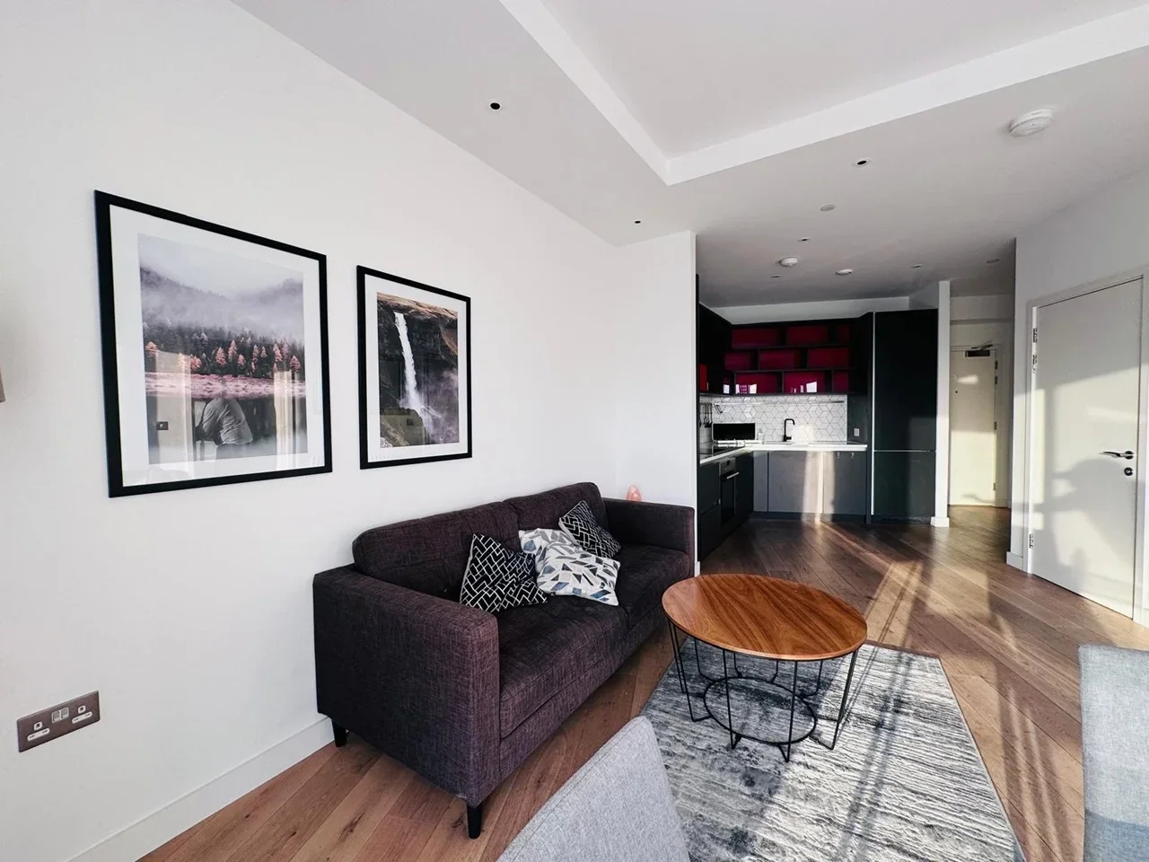 Flat Lyell Street in Greater London