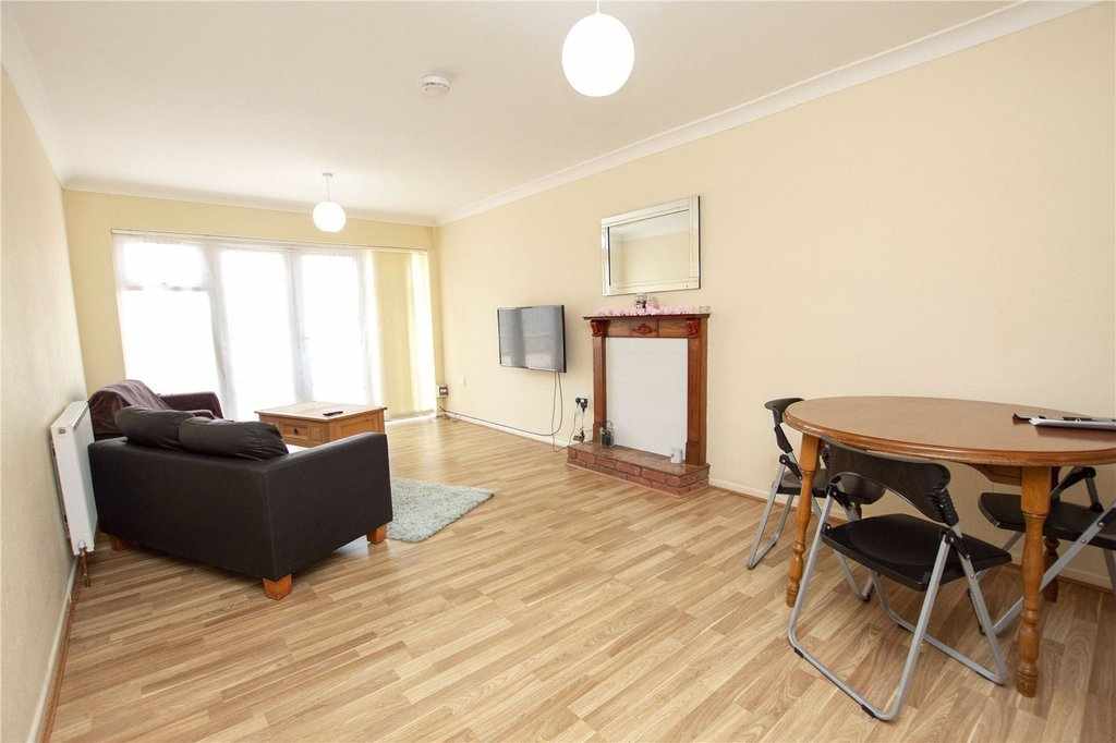 Flat Wellman Croft in Birmingham