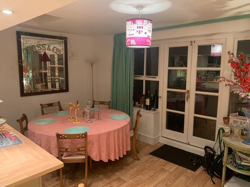 Room Epple Road in Greater London