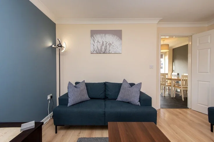 Flat Hillbrook Crescent in Ingleby Barwick