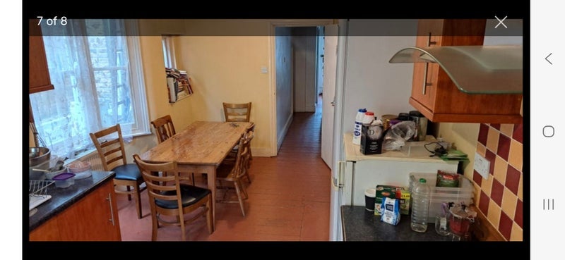 Room Spruce Hills Road in Greater London