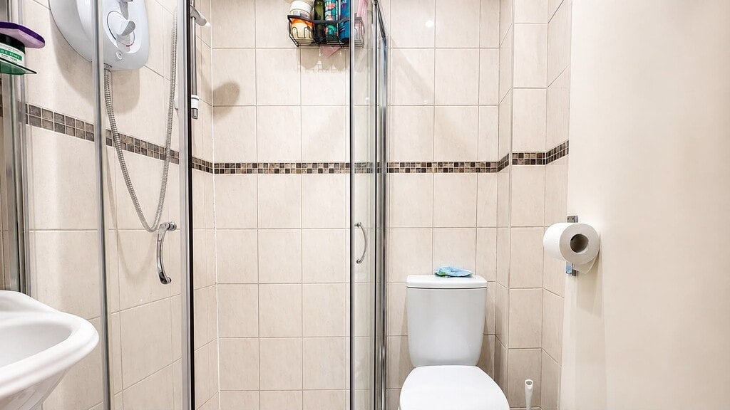 Flat Lydford Road in Greater London