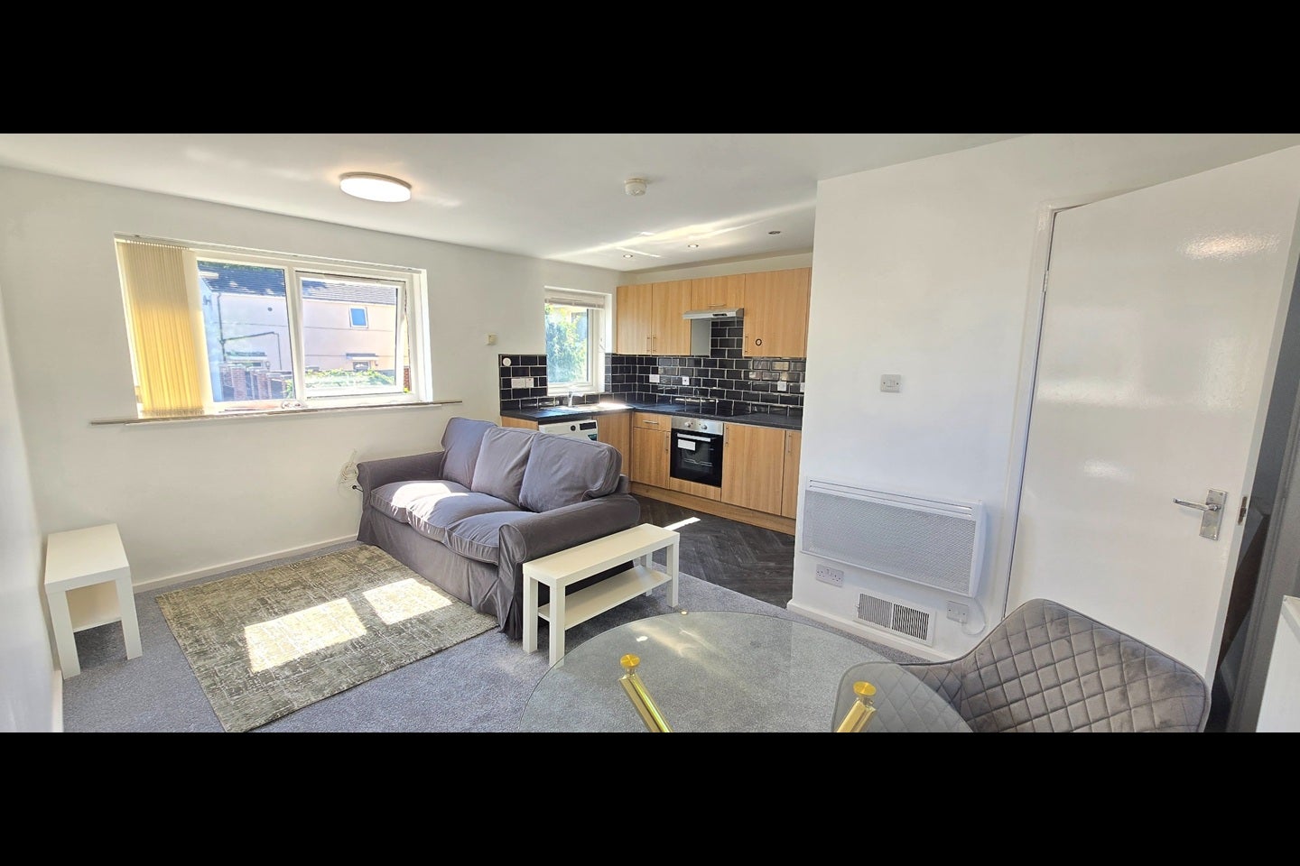 Flat Carlton Place in Leeds