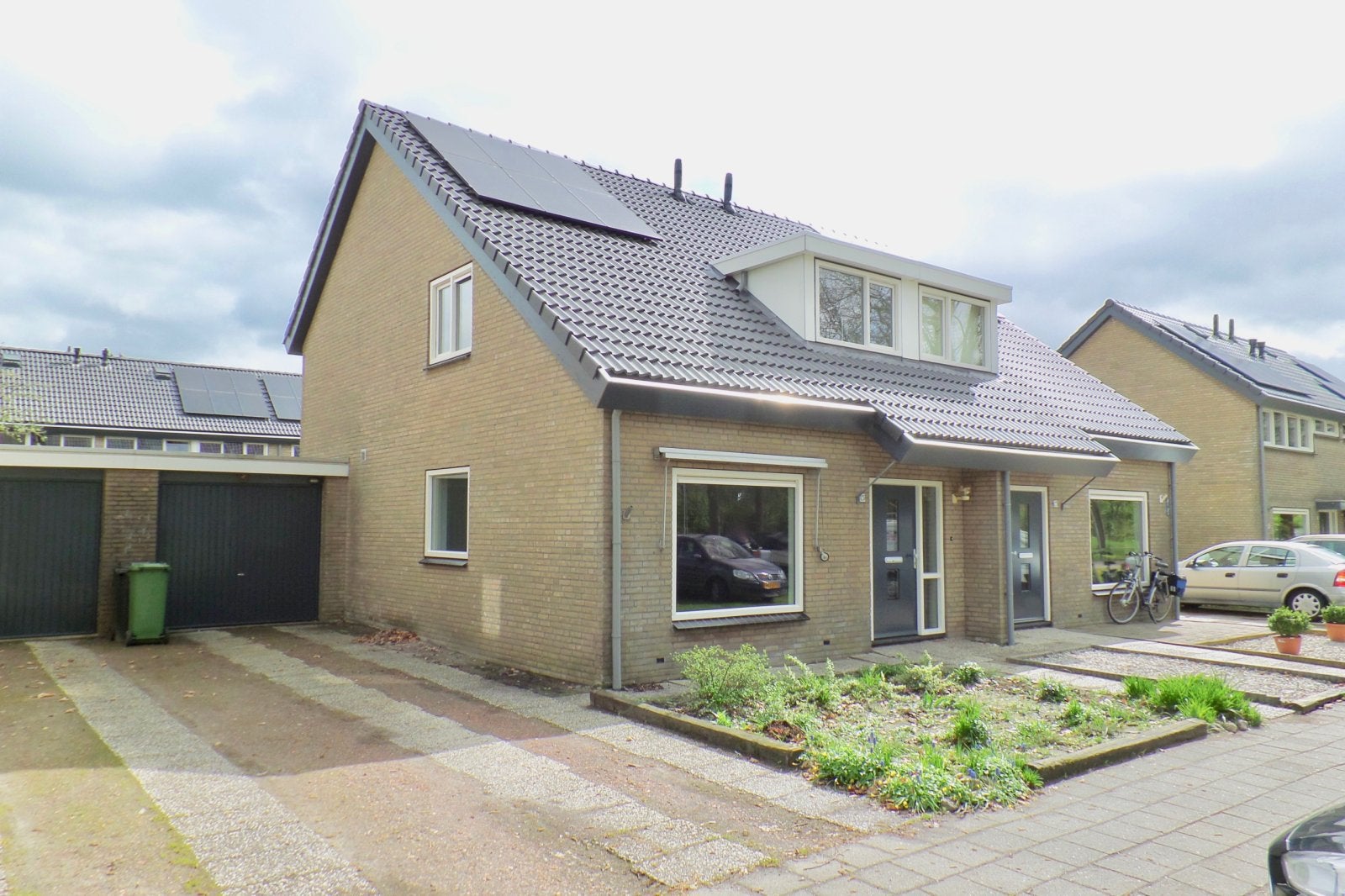 Huis Kluftlaan in Leek