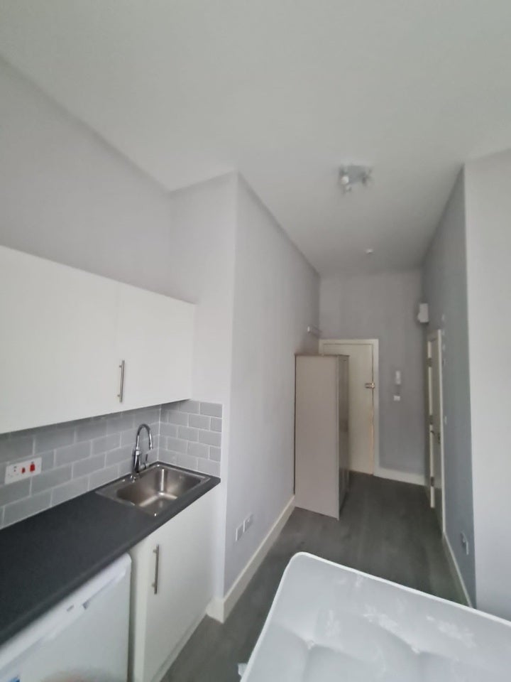 Flat Ladbroke Grove in Greater London