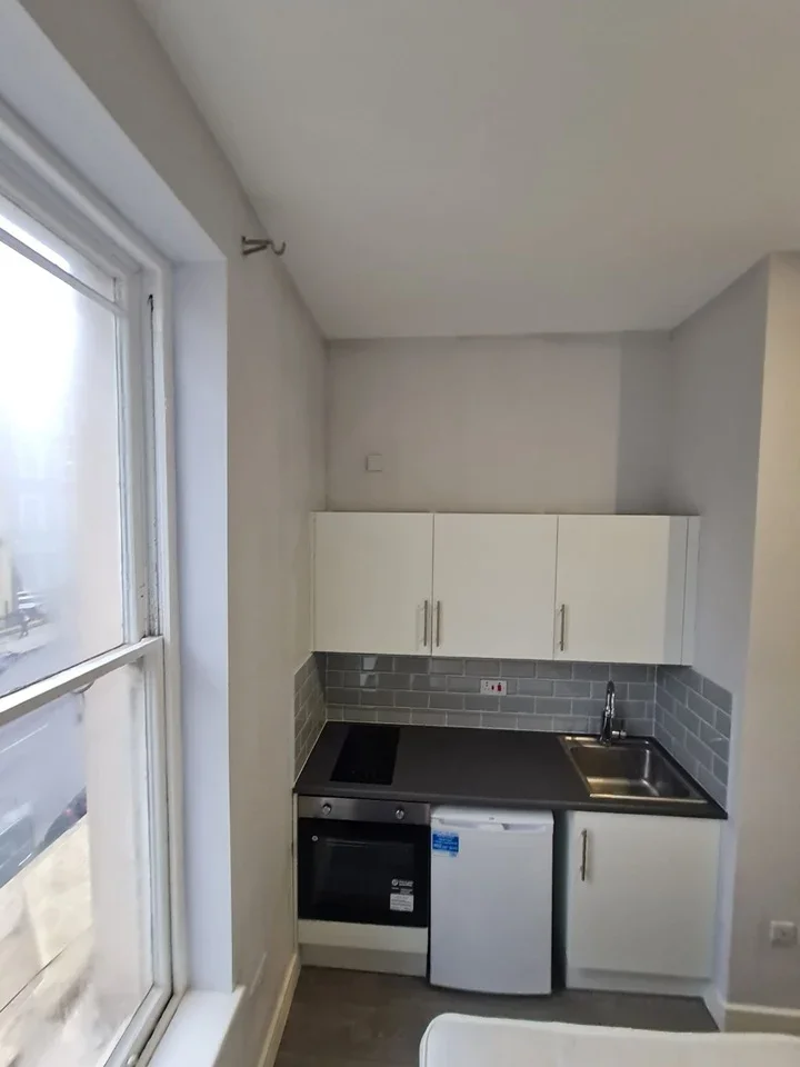 Flat Ladbroke Grove in Greater London
