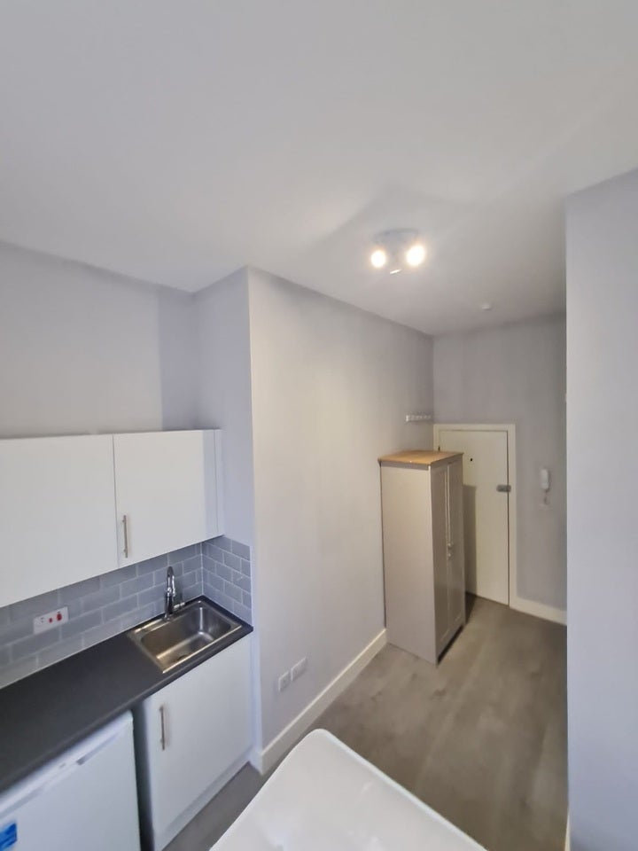 Flat Ladbroke Grove in Greater London