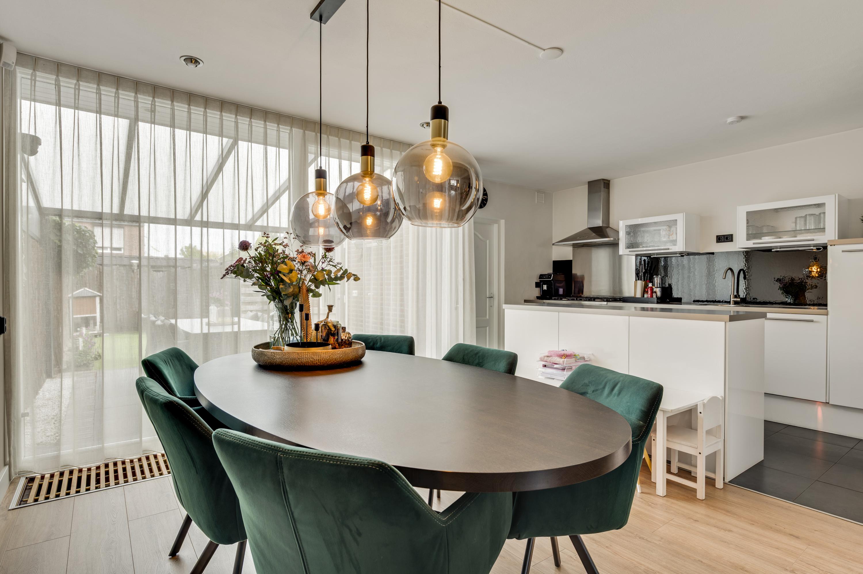Tussenwoning te koop: Frederik Hendrikstraat 55, Weert