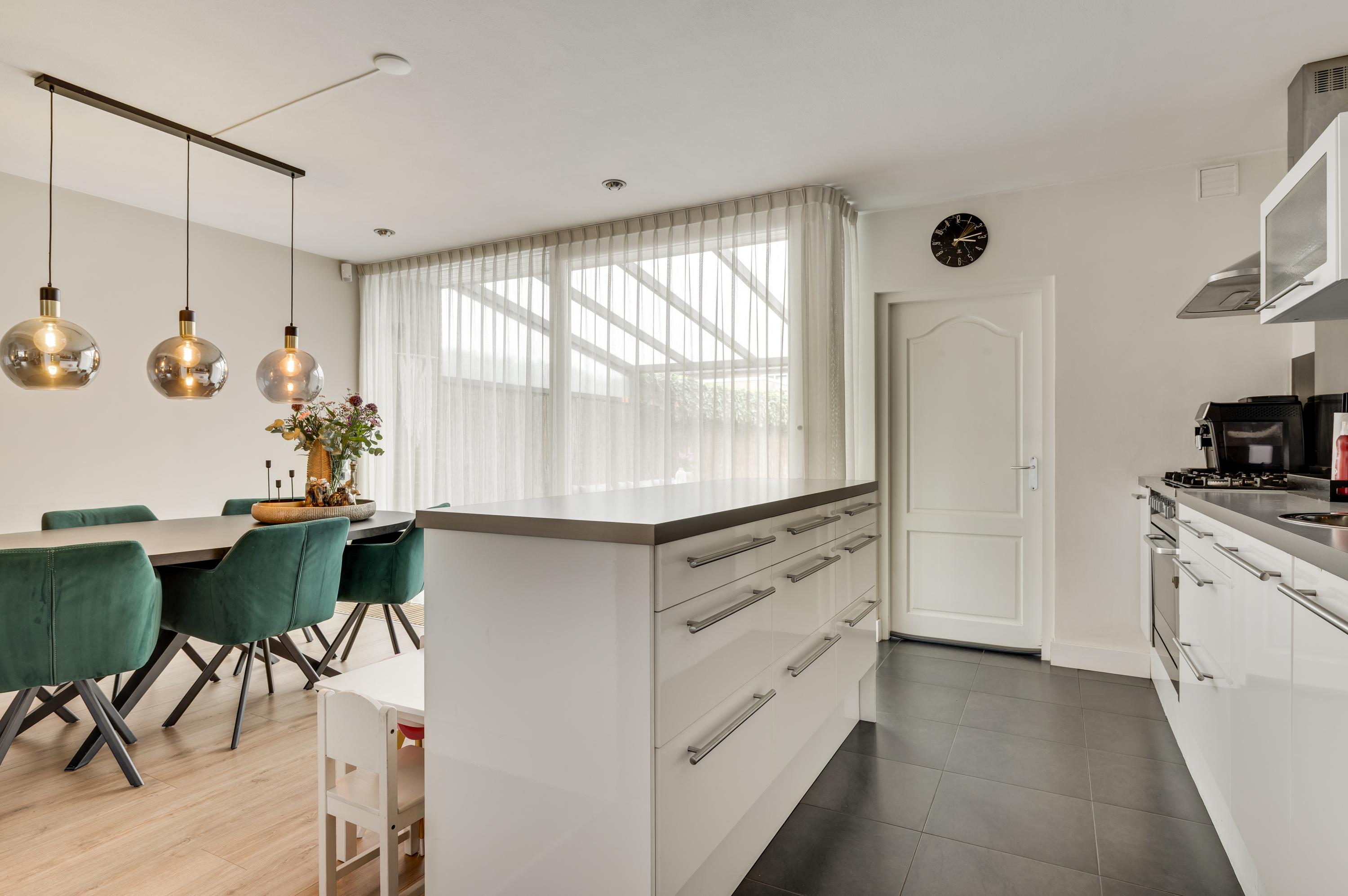 Tussenwoning te koop: Frederik Hendrikstraat 55, Weert