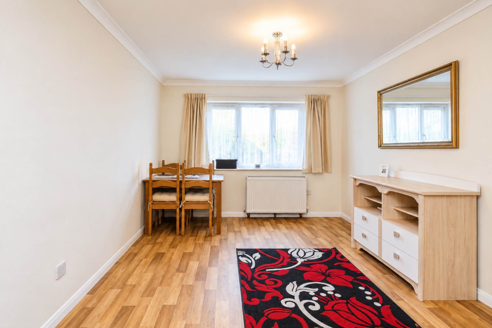 Flat Rutland Street in High Wycombe
