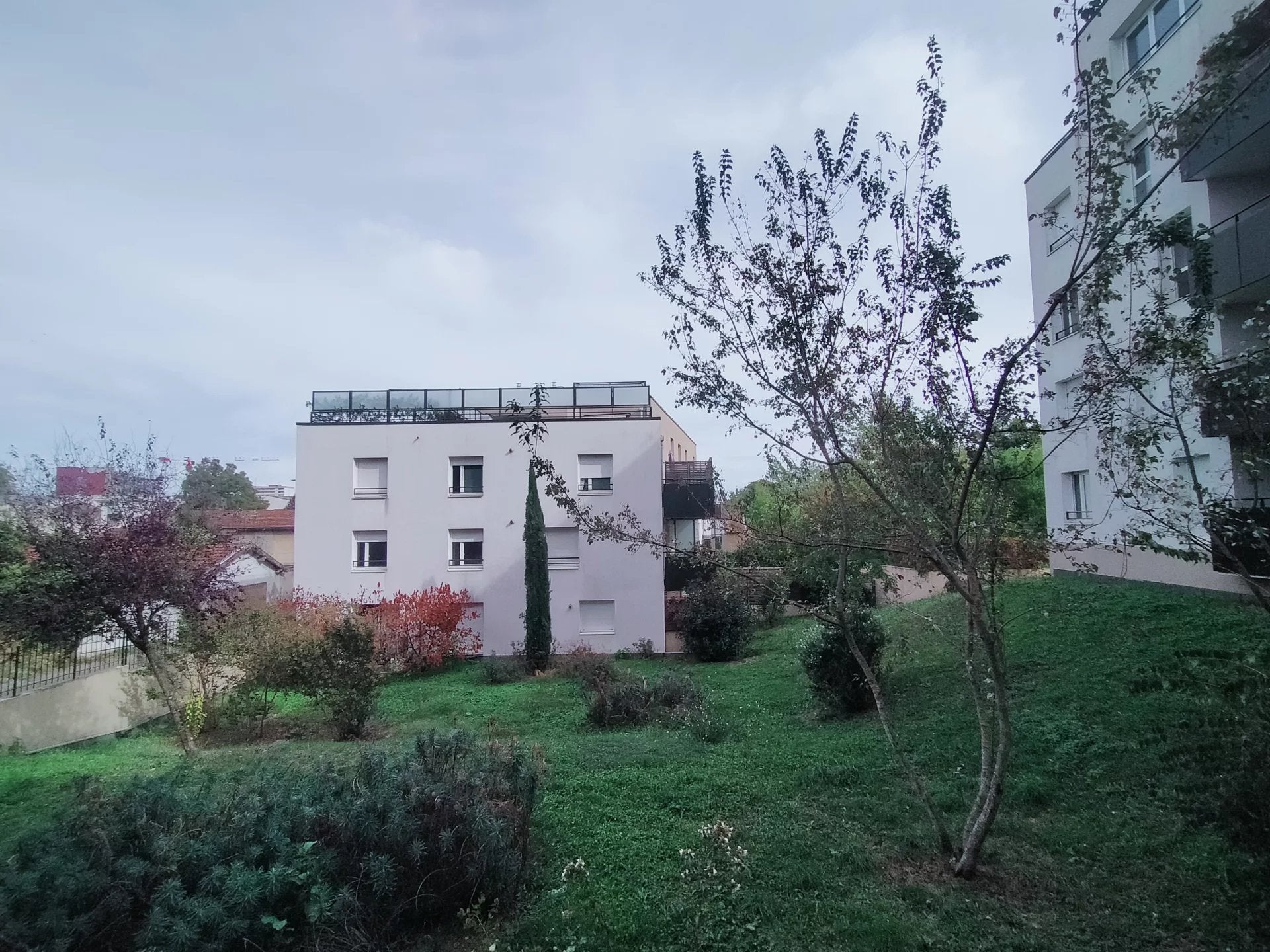 Flat Rue de la Démocratie in Vénissieux