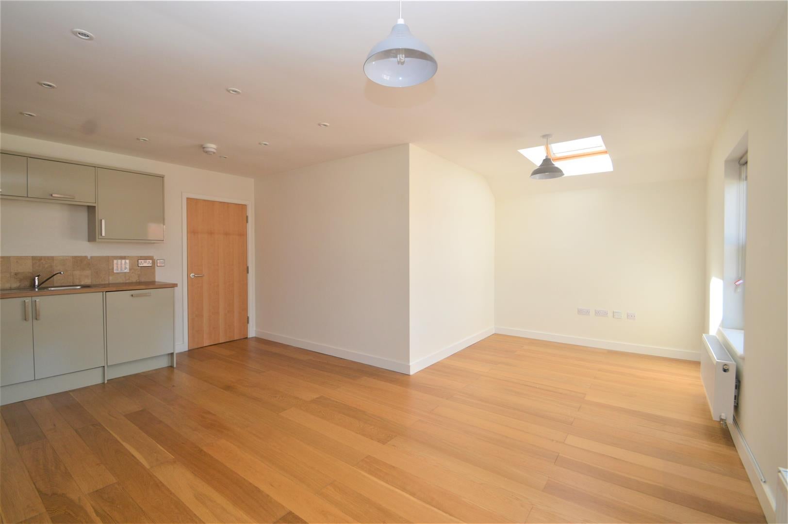 Flat Ashley Down Road in Bristol