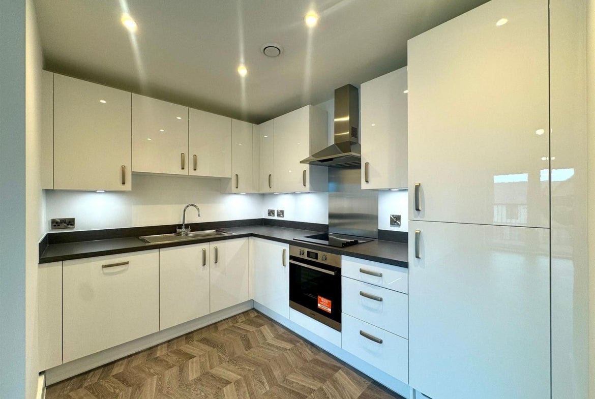 Flat Dalmuir Road in Birmingham