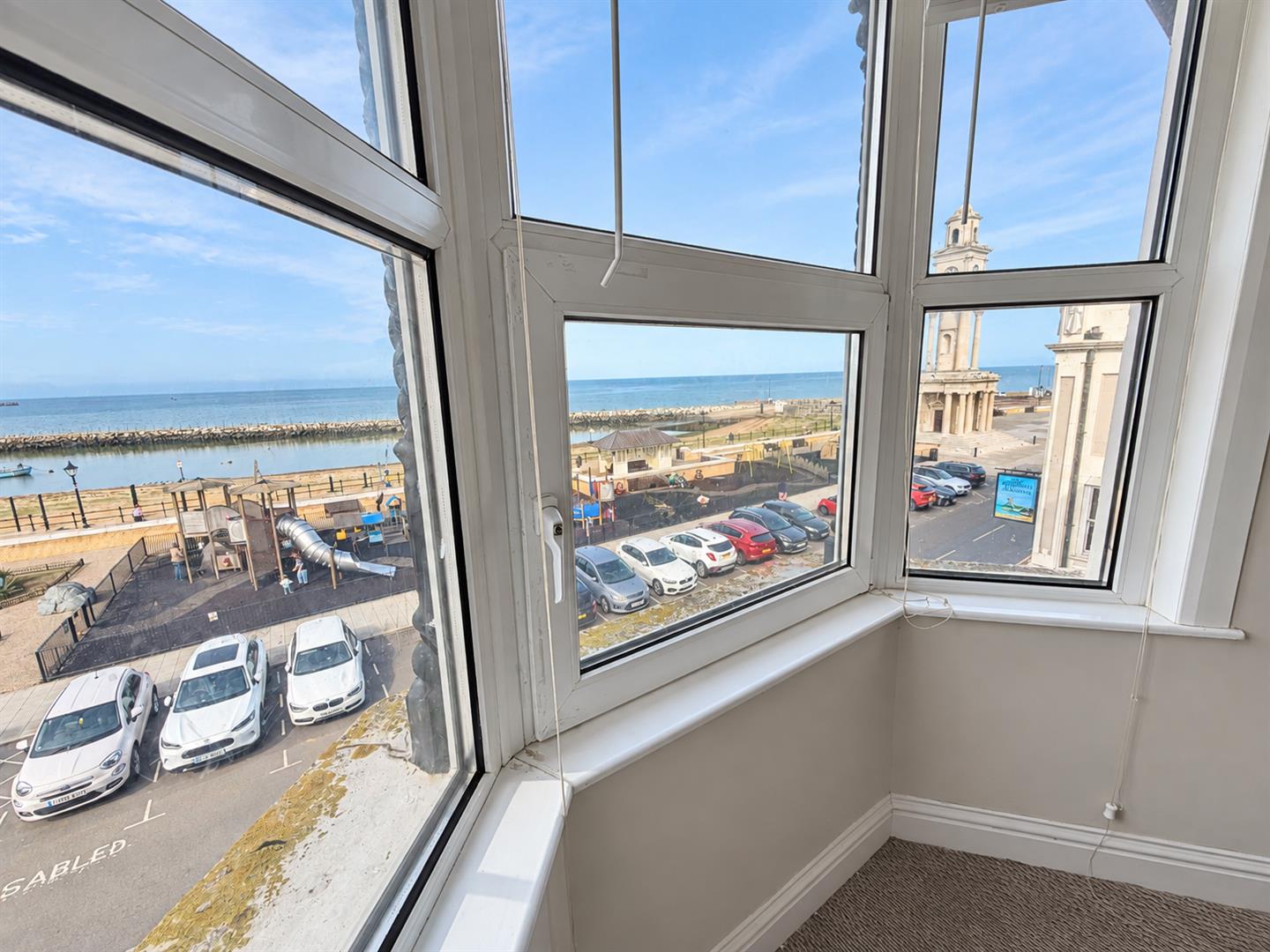 Flat Central Parade in Herne Bay