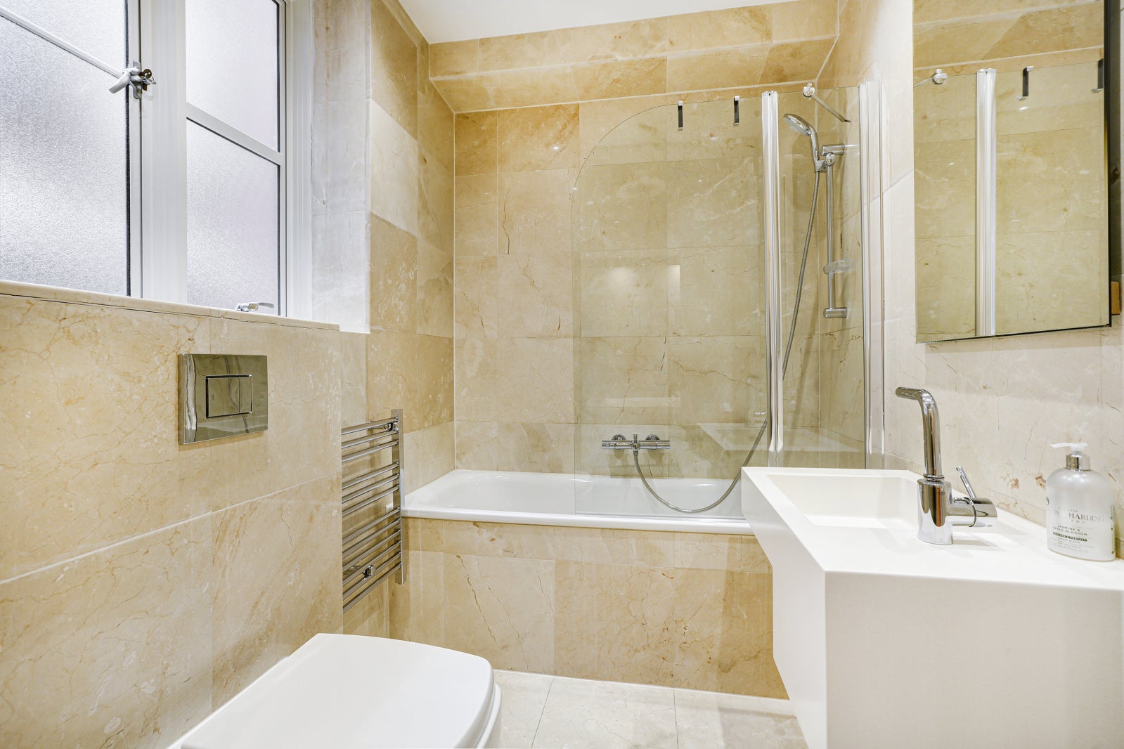 Flat Chesterfield Gardens in City of Westminster