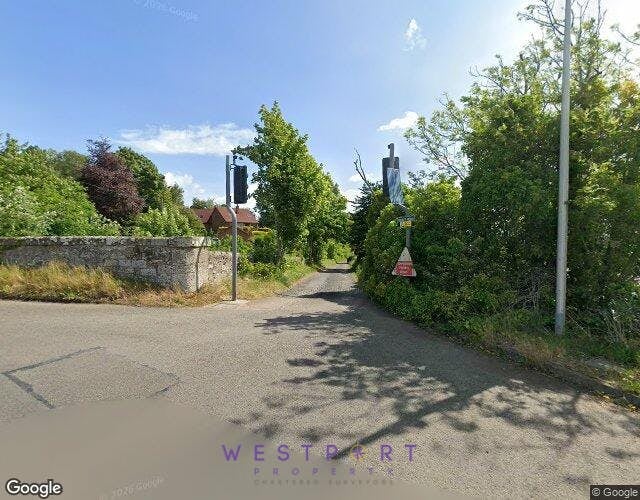 House Waterside in Invergowrie