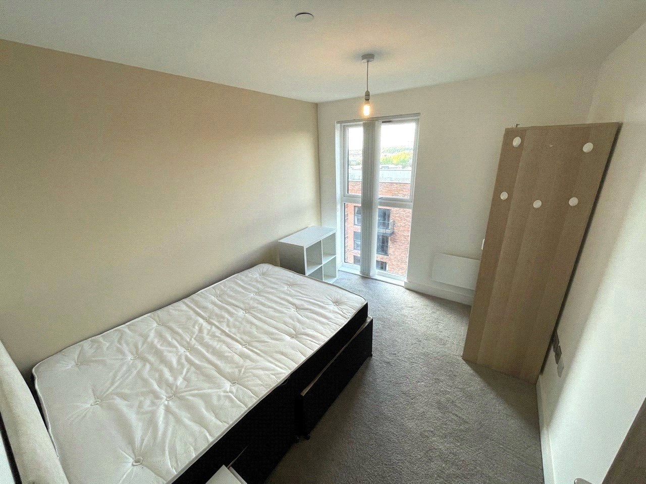 Flat Ordsall Lane in Salford