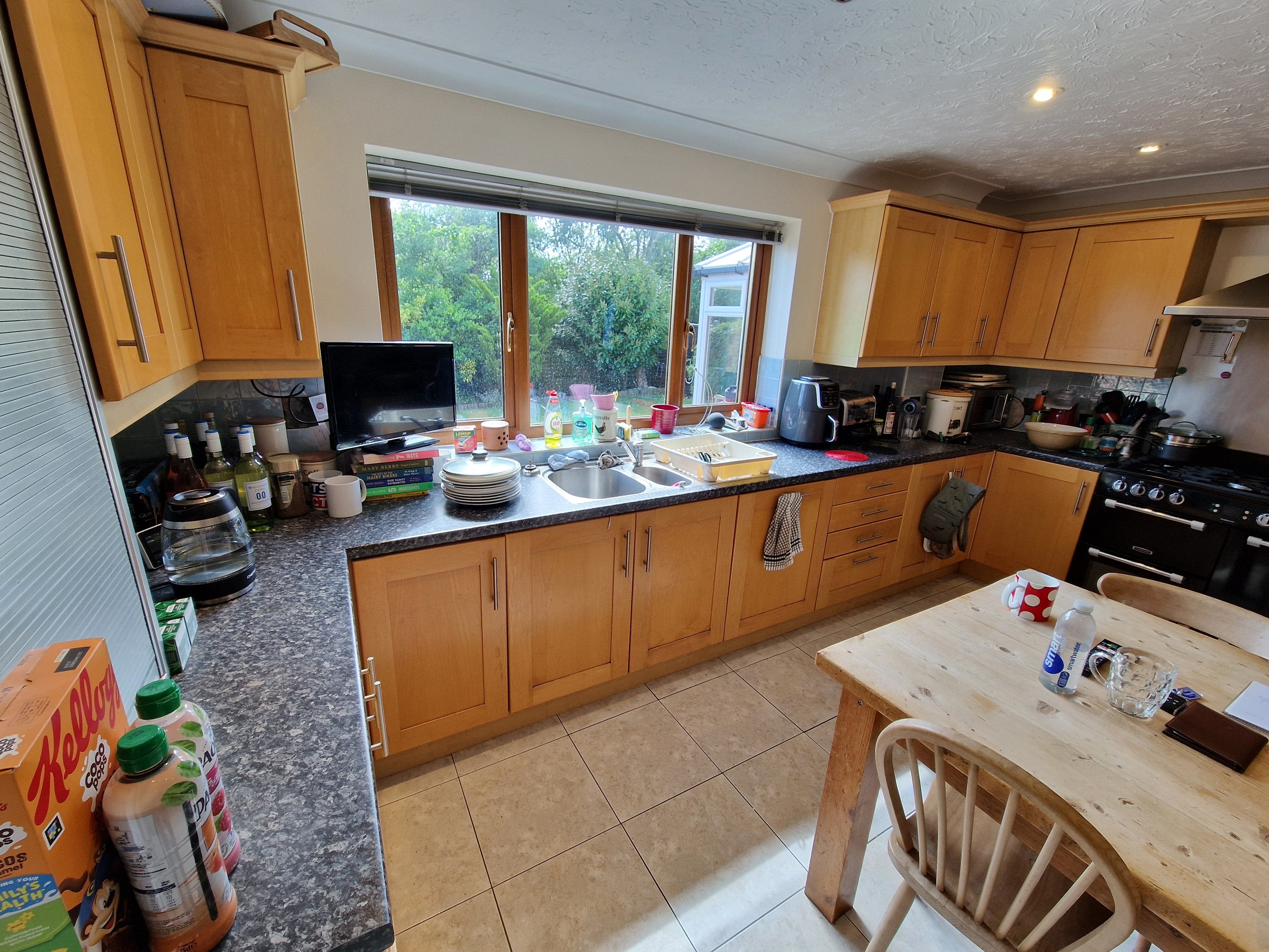 House Parkfield Close in North Petherton