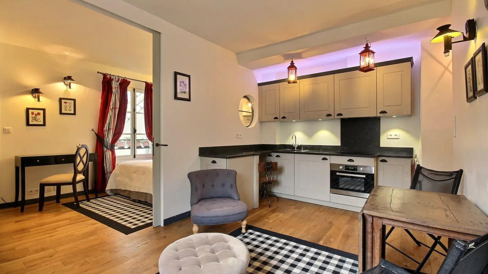 Flat Rue de Seine in Paris