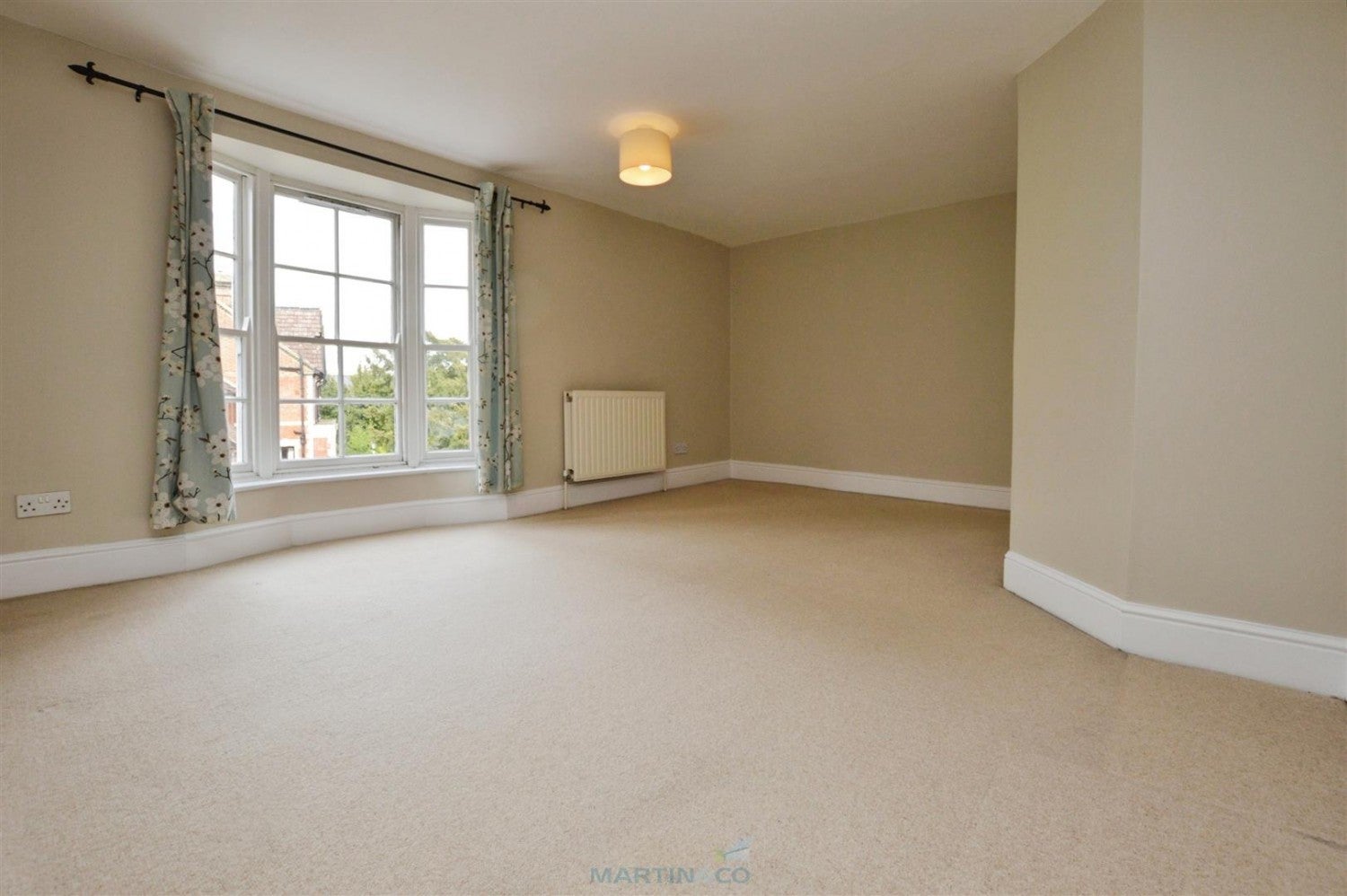 Flat Maidstone Road in Rochester
