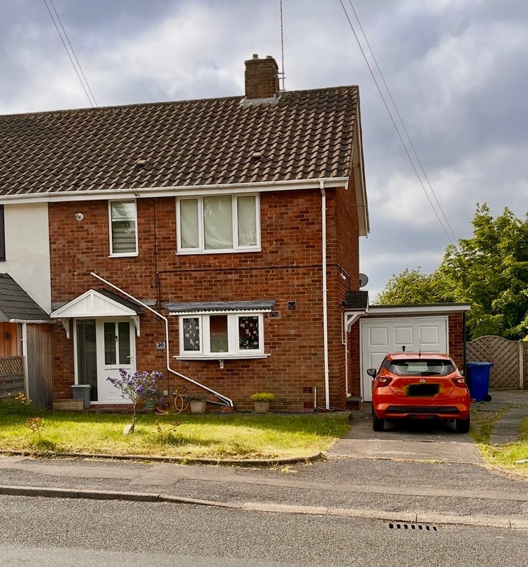 Room Purbeck Avenue in Chesterfield