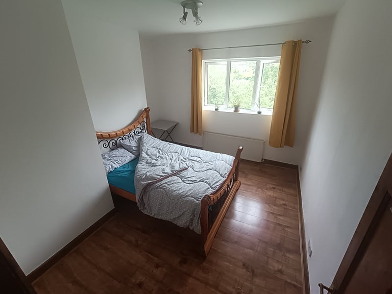 Room Gladding Road in Greater London