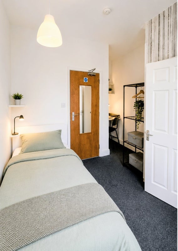 Room Northcote Lane in Cardiff