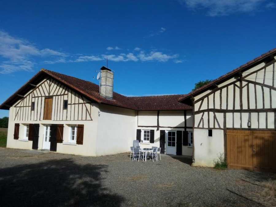 Maison Route d'Aire sur l'Adour à Escurès