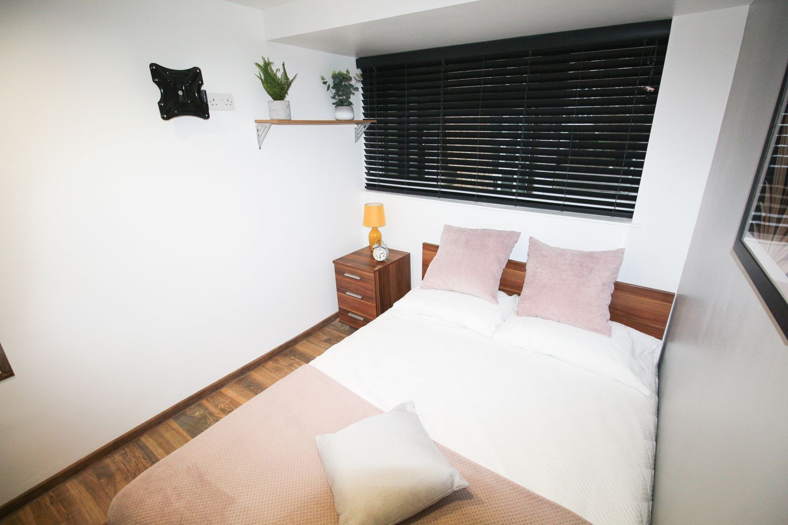 Room St Botolphs Crescent in Lincoln